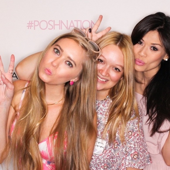 M E E T M E - Picture 5 of 8