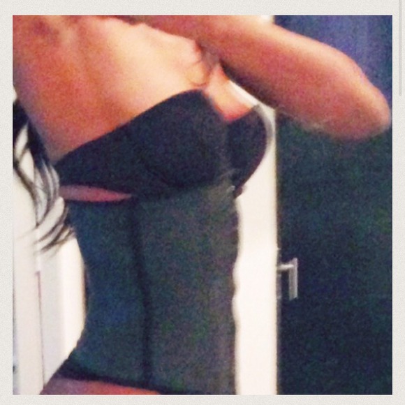 Waist shaper