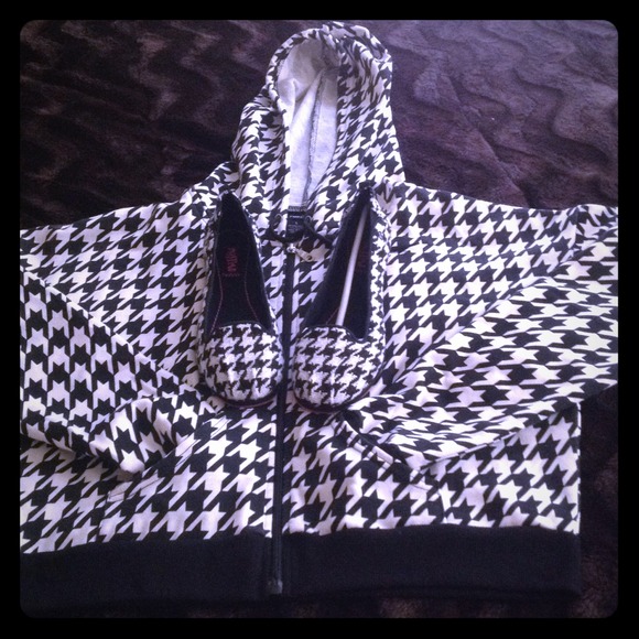 Nice hounds tooth jacket