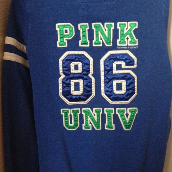 VS pink hoodie