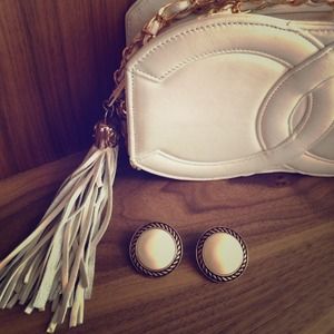 SOLD!!! 🎀 Vintage Earrings 🎀