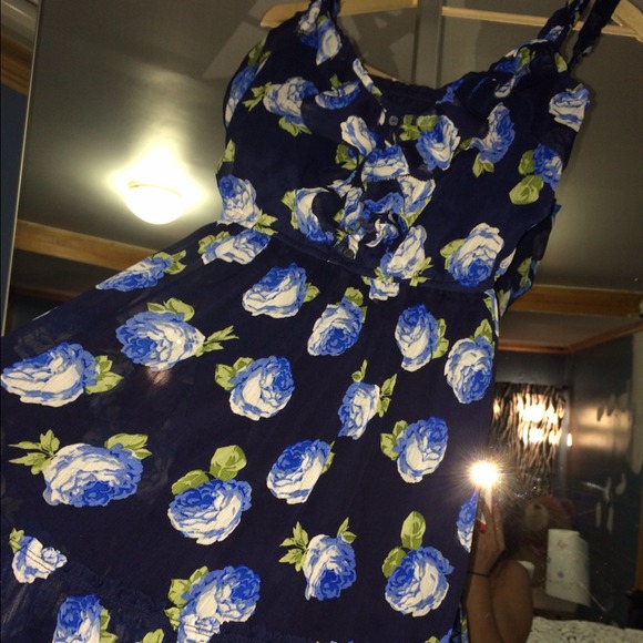Abercrombie & Fitch floral dress NWT