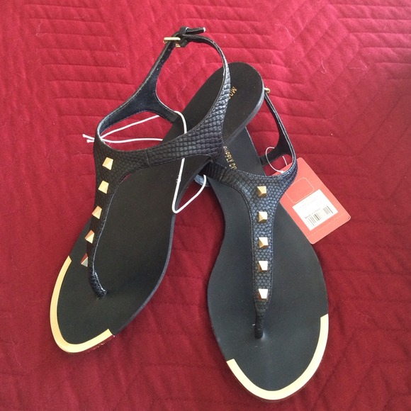 Shoes - Black and gold sandals