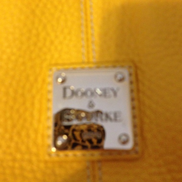 Dooney and Bourke mustard yellow bag - Picture 4 of 4