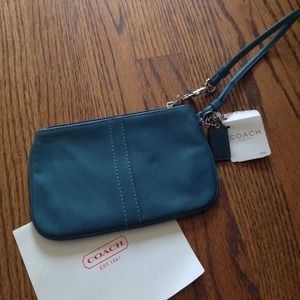 NEW COACH wristlet - teal