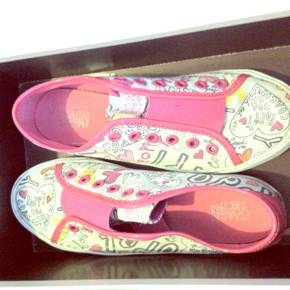 Cute Poppy Coach Sneakers😍💕✨
