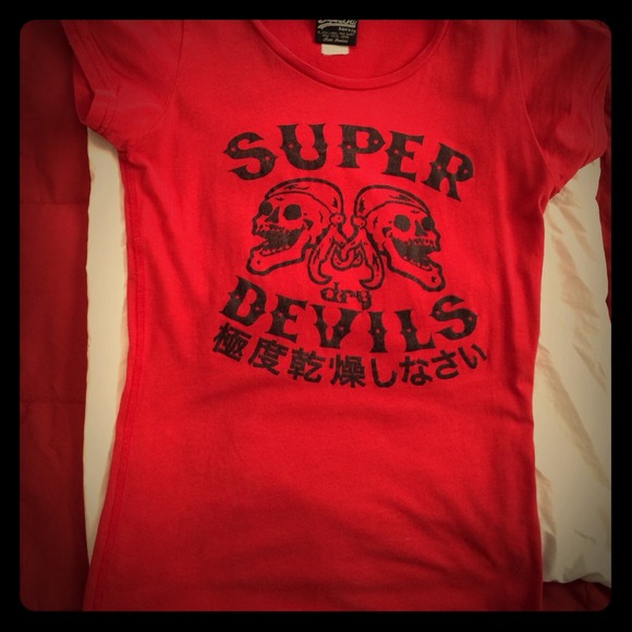 Tops - Red vintage "super dry" tee