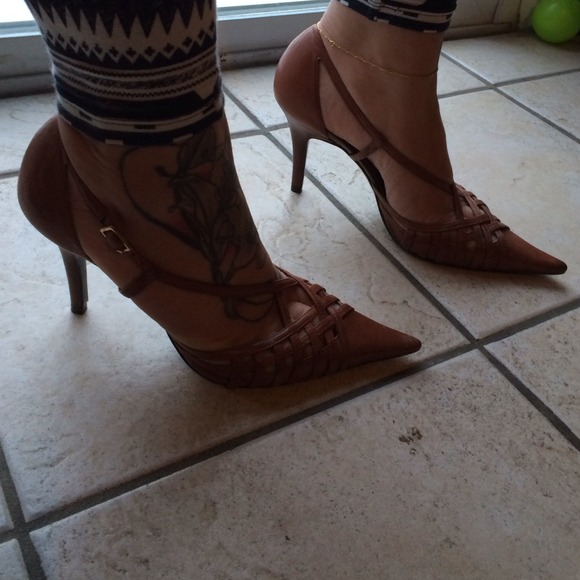 TRADED Bcbg shoes:) - Picture 2 of 4