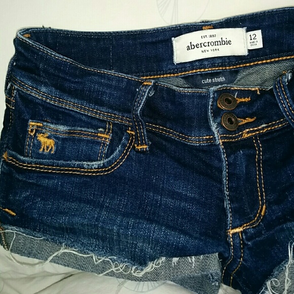 Abercrombie Kids denim cuffed shorts - Picture 3 of 4