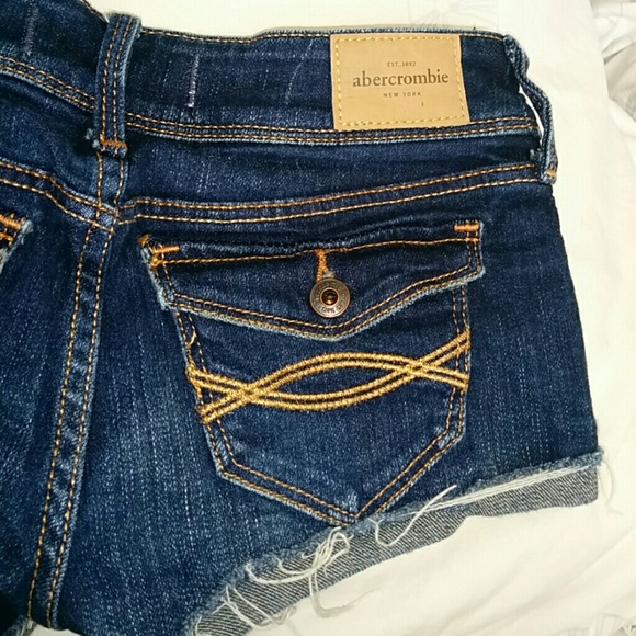 Abercrombie Kids denim cuffed shorts - Picture 4 of 4