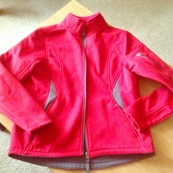 Nice red jacket for and vest bundle for dest98