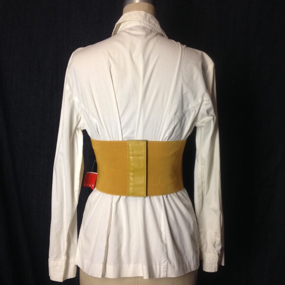 ⛔️SOLD⛔️🎉HOST PICK!🎉 Mustard Yellow Corset Belt - Picture 3 of 4