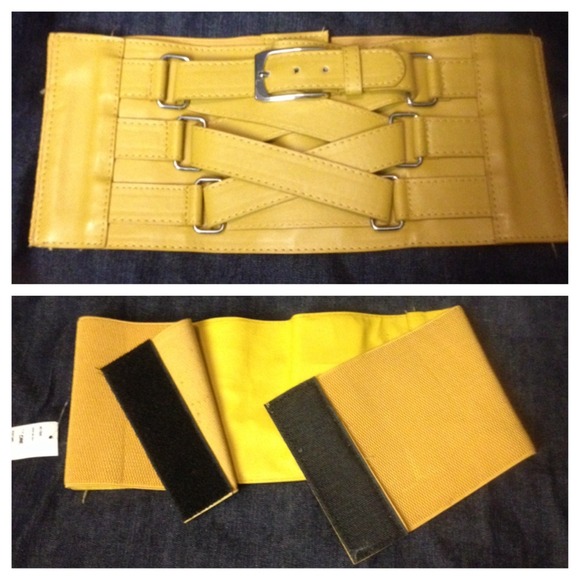 ⛔️SOLD⛔️🎉HOST PICK!🎉 Mustard Yellow Corset Belt - Picture 4 of 4