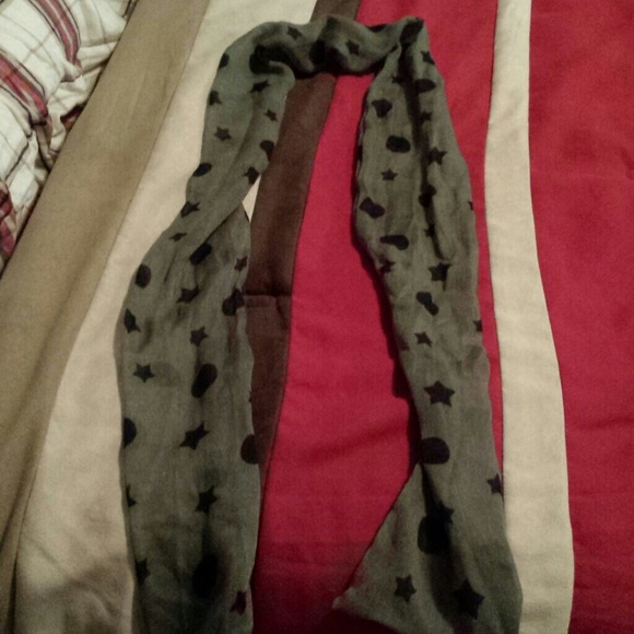 This Scarf/belt can be used for many purposes :)