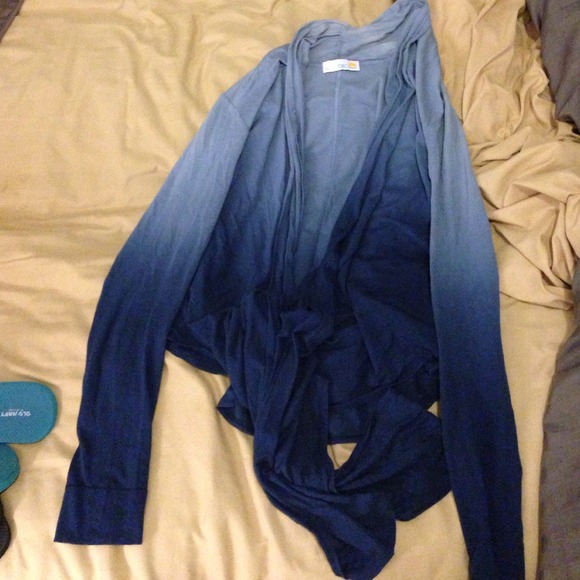 Blue ombré cardi