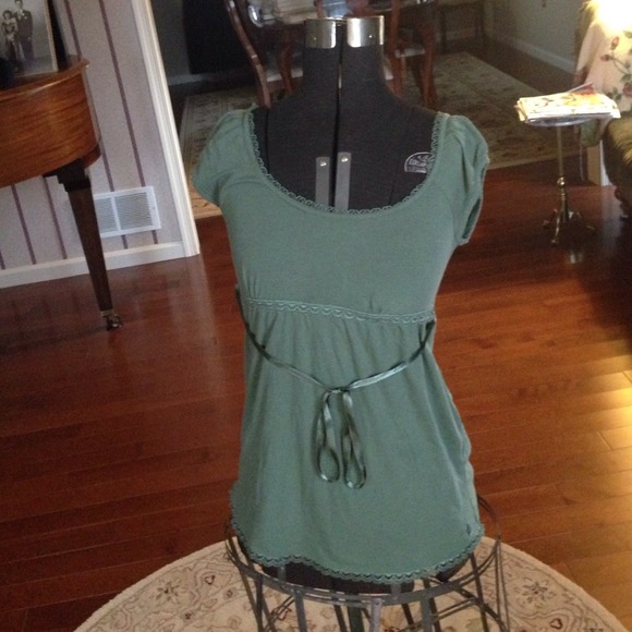 Aerie green babydoll top.