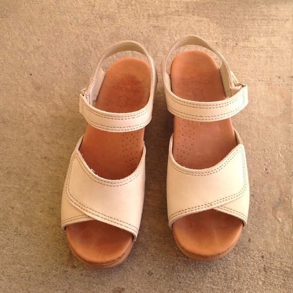Dansko  Shoes - Dansko Leather Sandals Cream Color Size 40 =10 USA