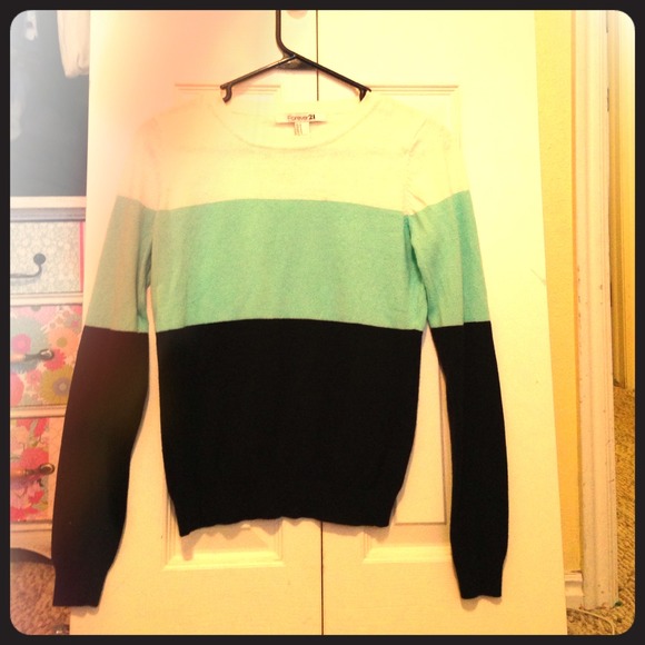 Colorblocked sweater