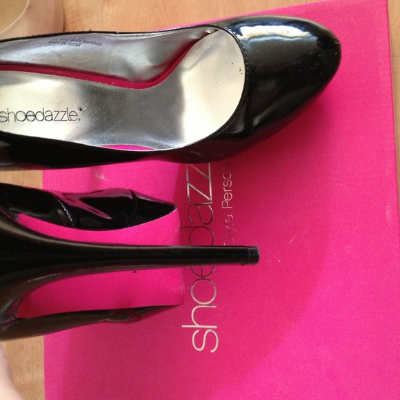Pumps - Picture 3 of 3