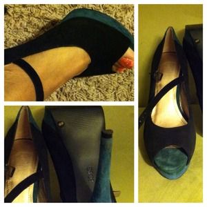 BCBG Suede Peep Toe!