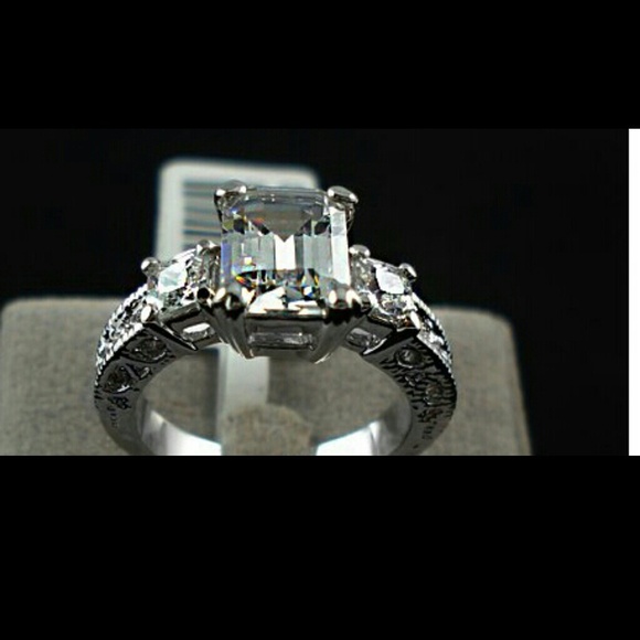 18k gf swarovoski emerald cut solitaire