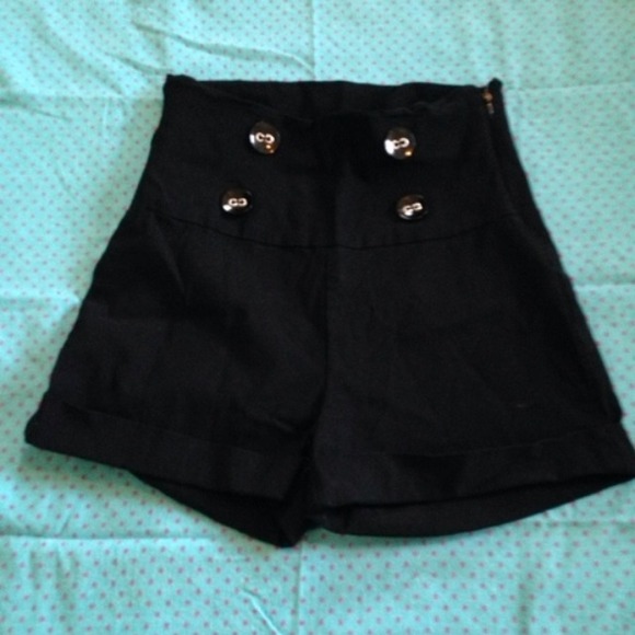 Black High Waisted Shorts! ✨