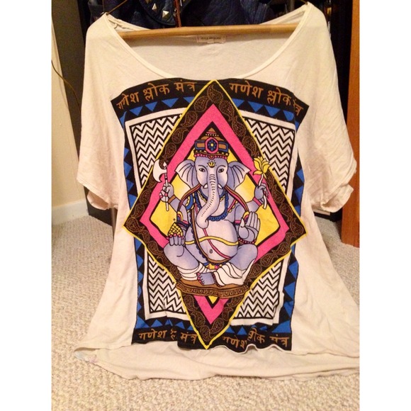 🐘Loose fitting Ganesha shirt🌼 - Picture 3 of 3