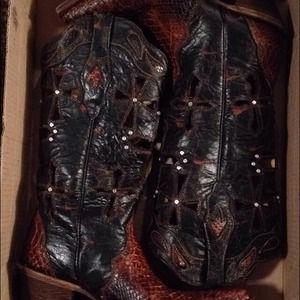 Corral boots REDUCED