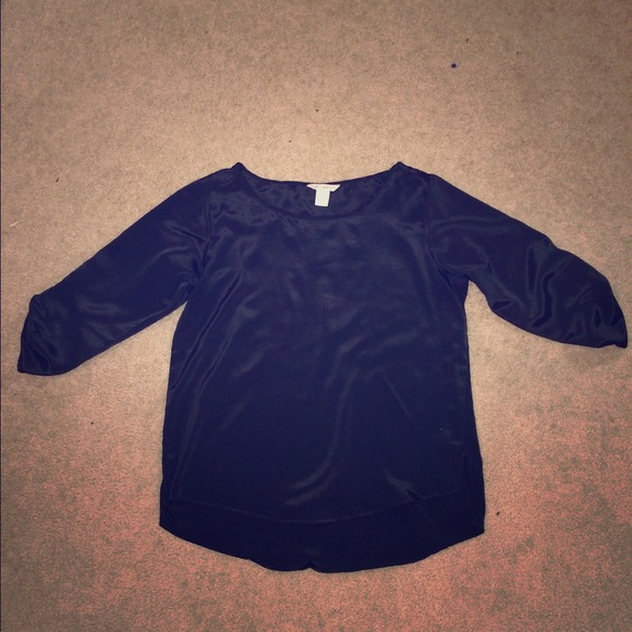 Hi-low black 3/4 sleeve top