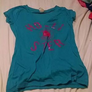 Cute Hollister tee