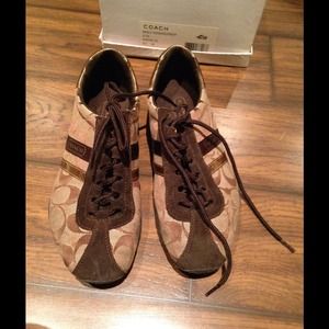 Coach signature sneakers🚨🚨reduced🚨🚨