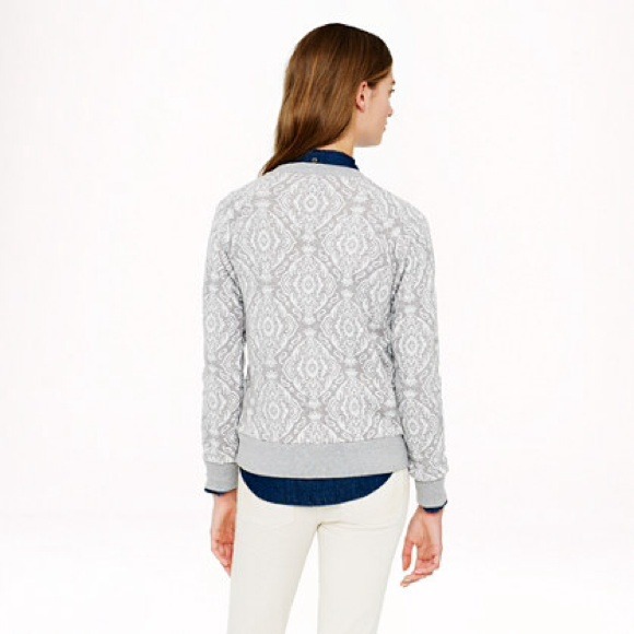 🎉2X HOST  PICK🎉J. Crew medallion sweater - Picture 3 of 4
