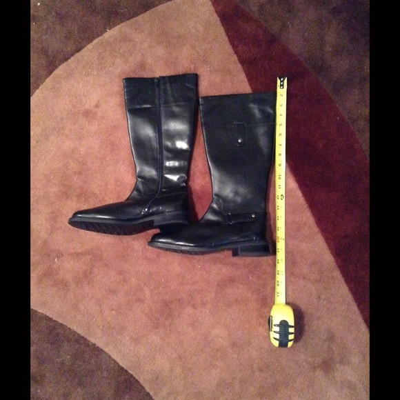 ✂️✂️✂️REDUCED✂️✂️✂️Cinzia Soft~Black Boots - Picture 2 of 5