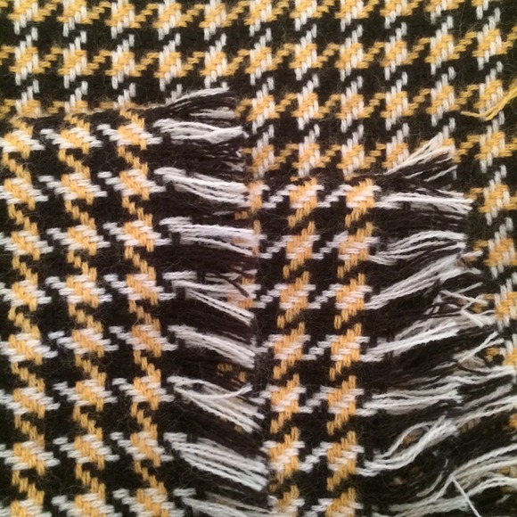 FOLLOW ME ON MY INSTAGRAM @wowenypon - Picture 2 of 2