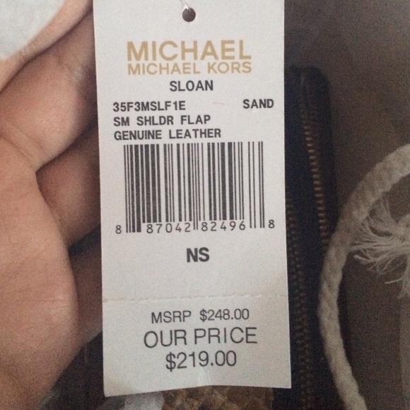 SOLD. Brand new Michael Kors shoulder flap bag - Picture 4 of 4