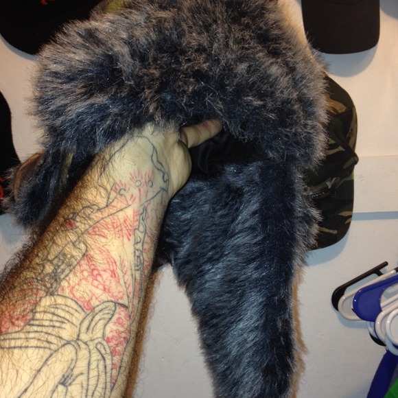 Hat - Picture 3 of 3