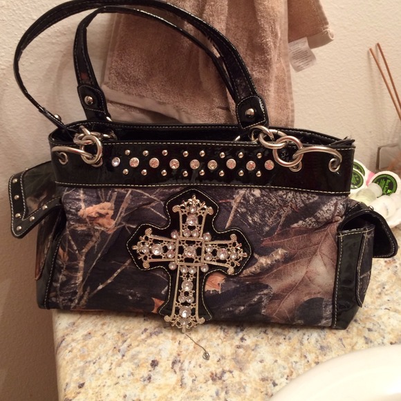 Camo purse