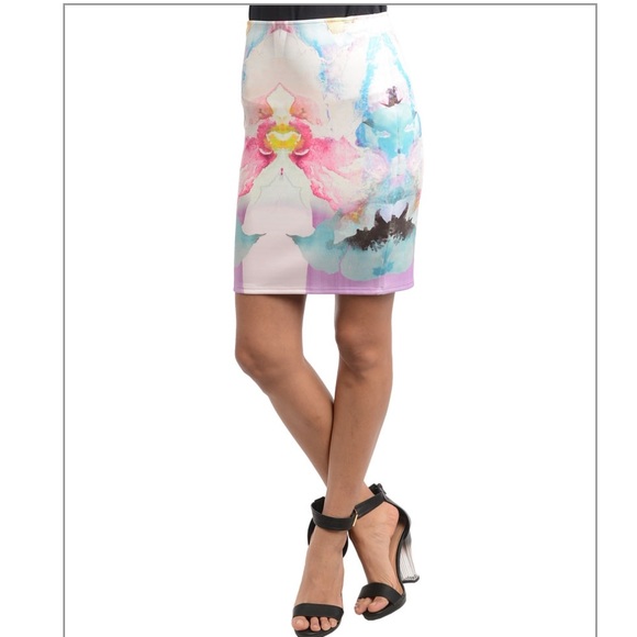 Watercolor skirt - Picture 2 of 3