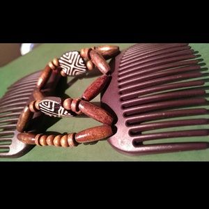 African hair comb accessory