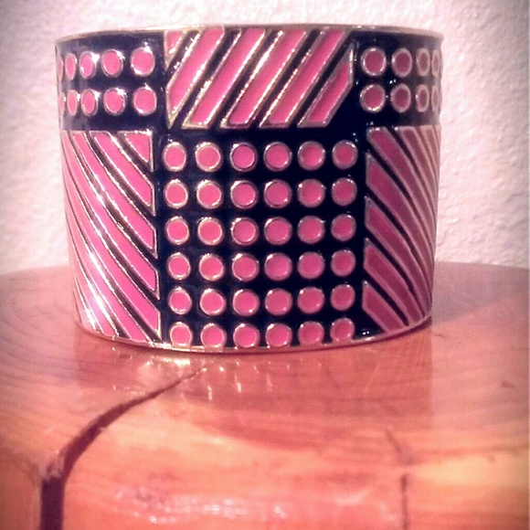 Stylish cuff bracelet by Banana Republic