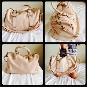 Peachy Pink handbag 🍑