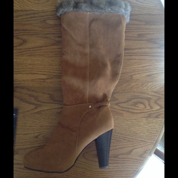 Sold - Picture 2 of 4