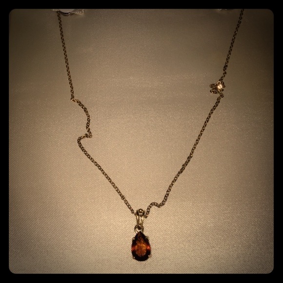 Gold toned chain Amber stone teardrop cut charm