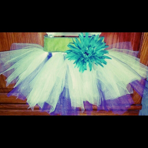 Tutus - Picture 1 of 1