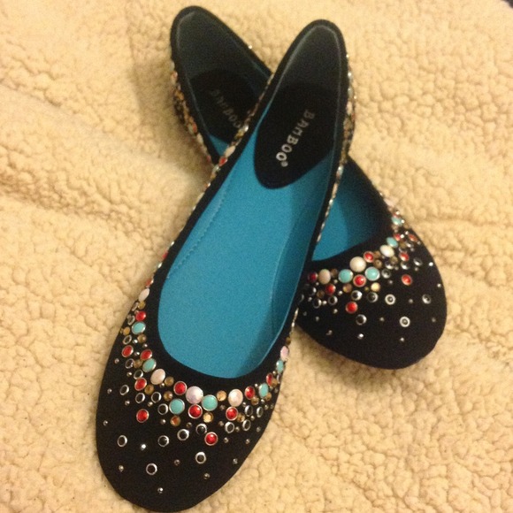 Shoes - **NEVER WORN** black flats with stones