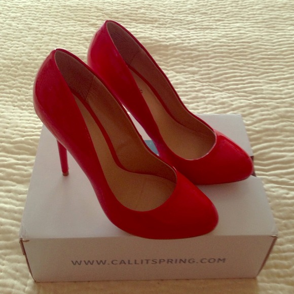 NWT Patent Red Pumps!! 👠👠👠 REDUCED!!