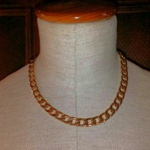 Gold chain necklace