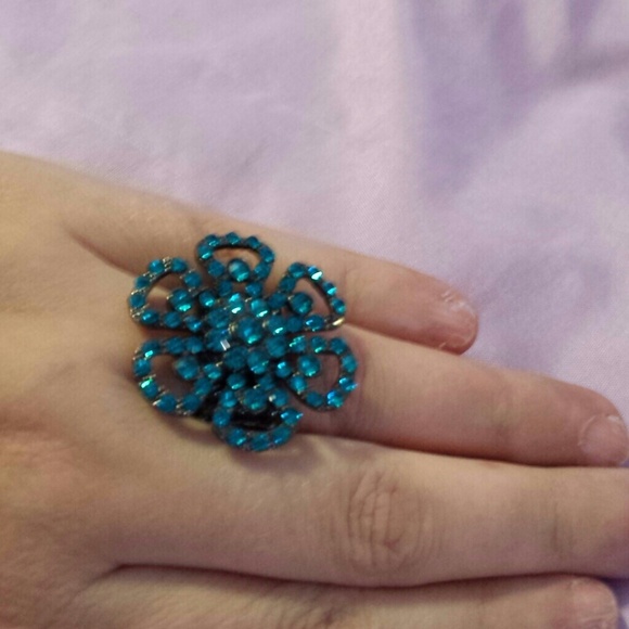 Teal/green jeweled ring