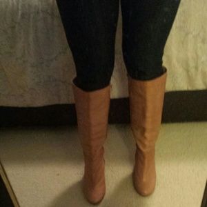 knee high boots PERFECT TIME OF THE YEAR!