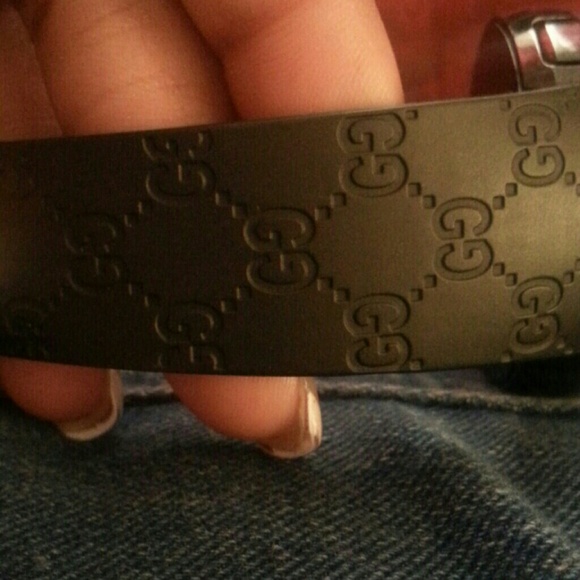 100% AUTHENTIC GUCCI watch - Picture 3 of 3